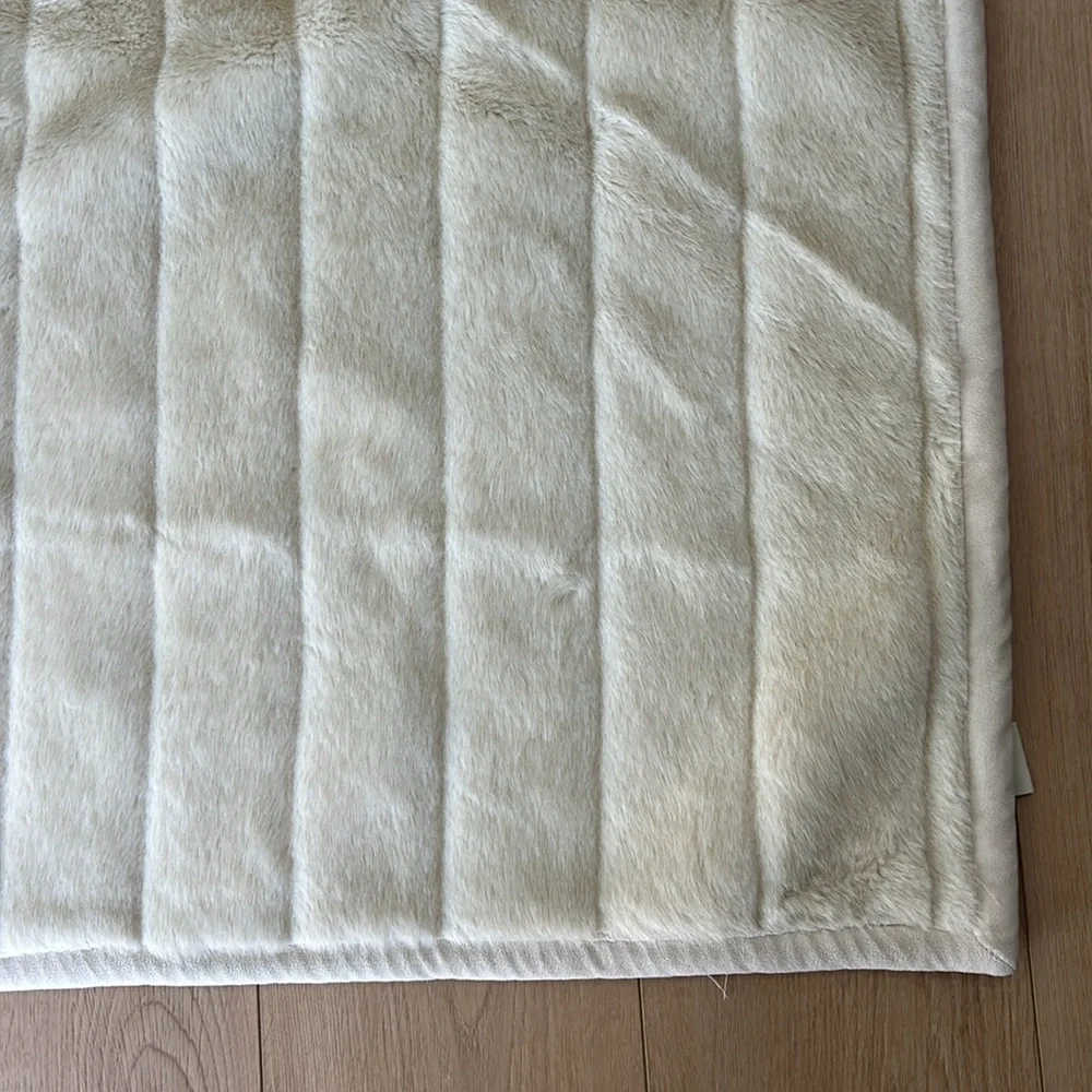 Pottery Barn Faux Mink Blanket 50x60